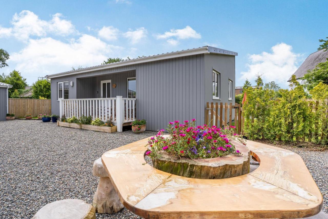 Ramsey Lodge Bier Wood Lodges Tenby Exteriör bild