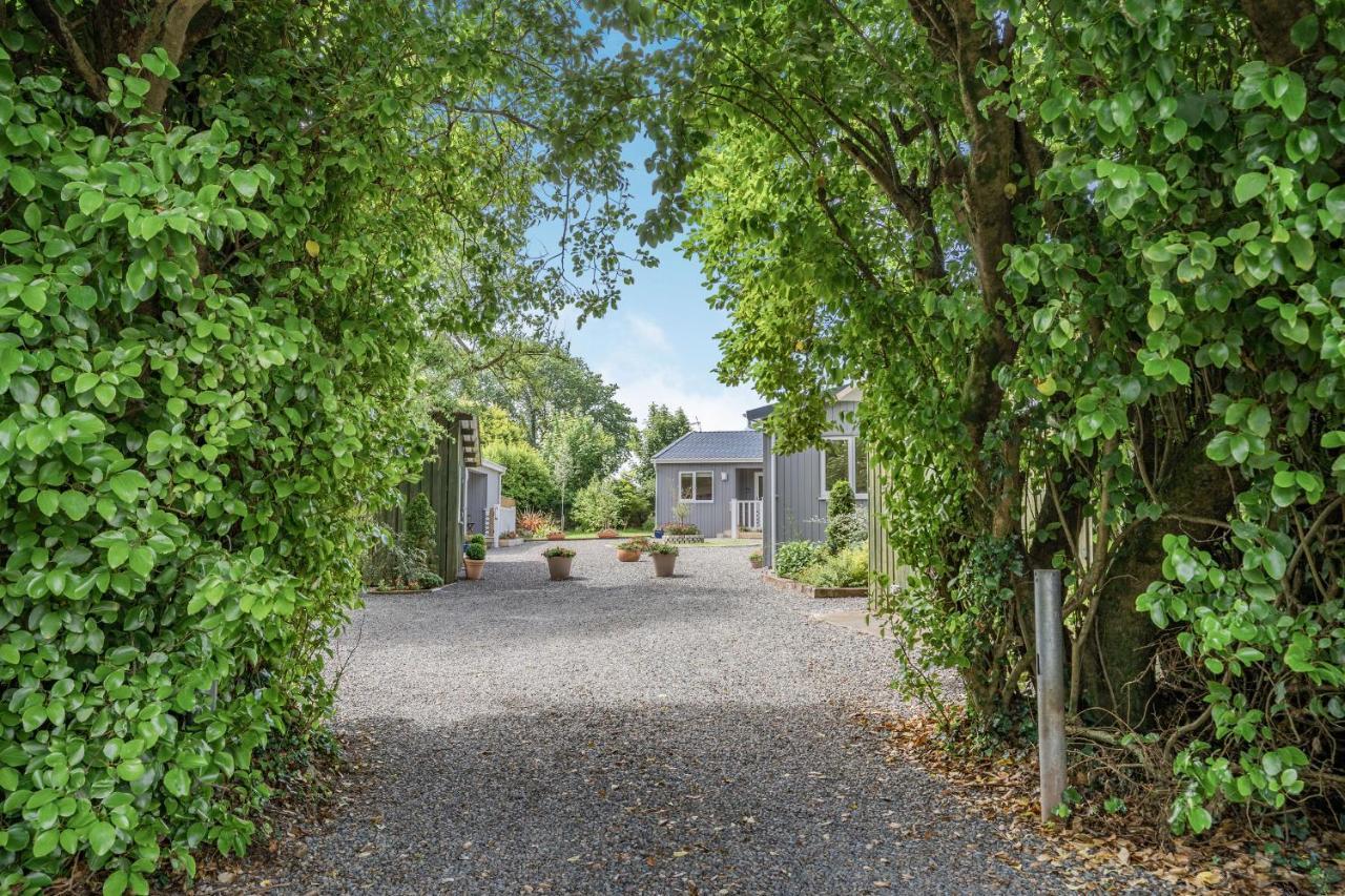 Ramsey Lodge Bier Wood Lodges Tenby Exteriör bild